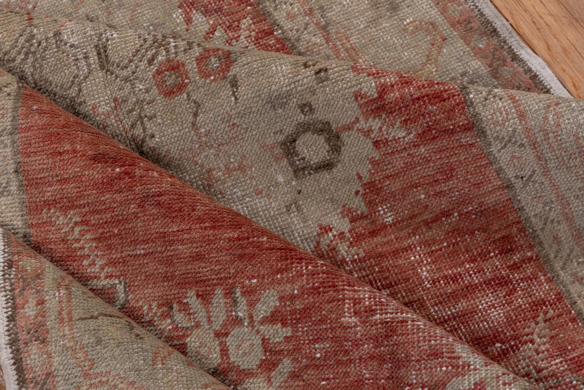 3' x 6' one-of-a-kind handmade vintage Oushak small size rug. Color palette: gainsboro, gray, light gray, off-white, pink