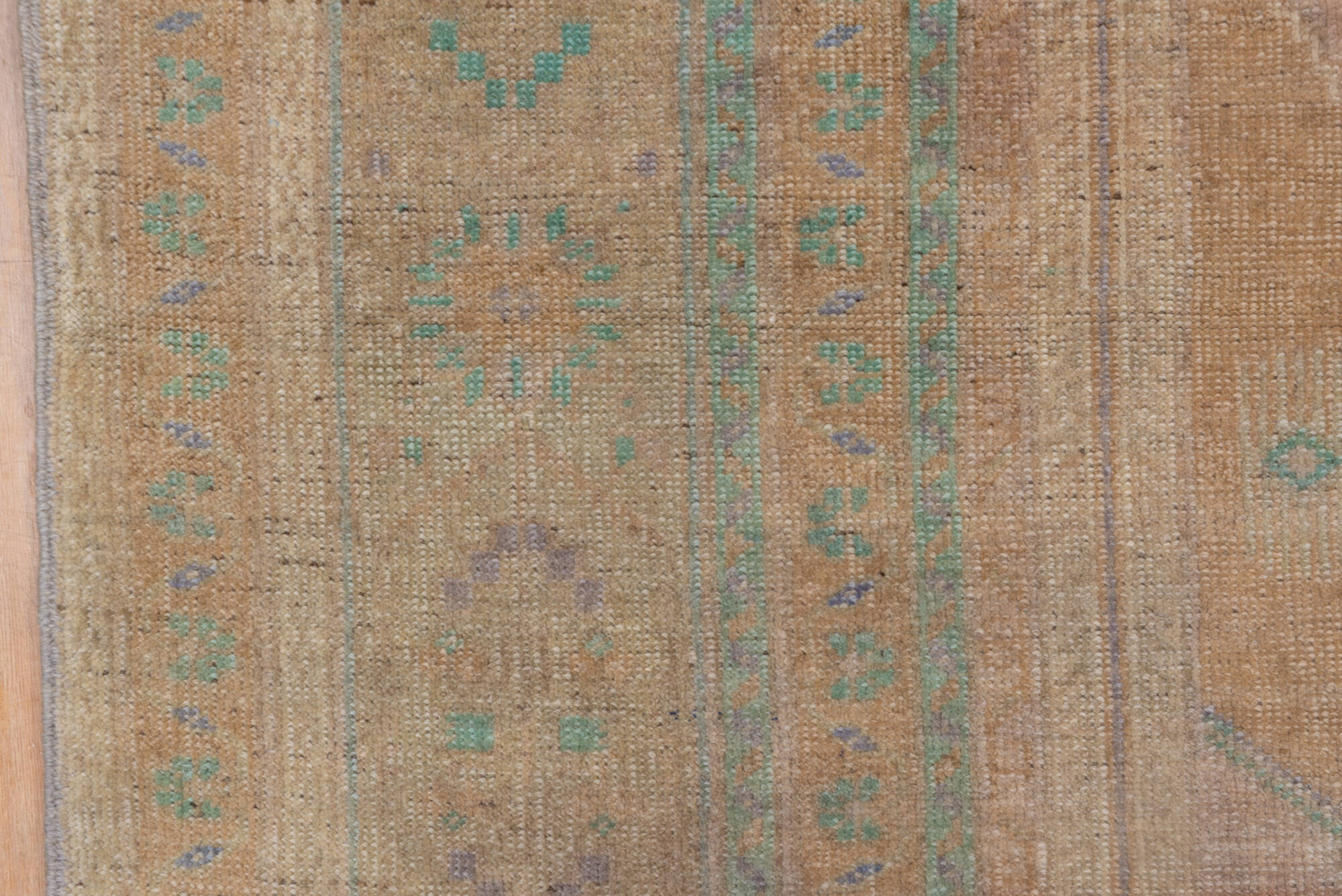 5' x 8' one-of-a-kind handmade vintage Oushak medium size rug. Color palette: brown, gray, light gray, off-white, snow