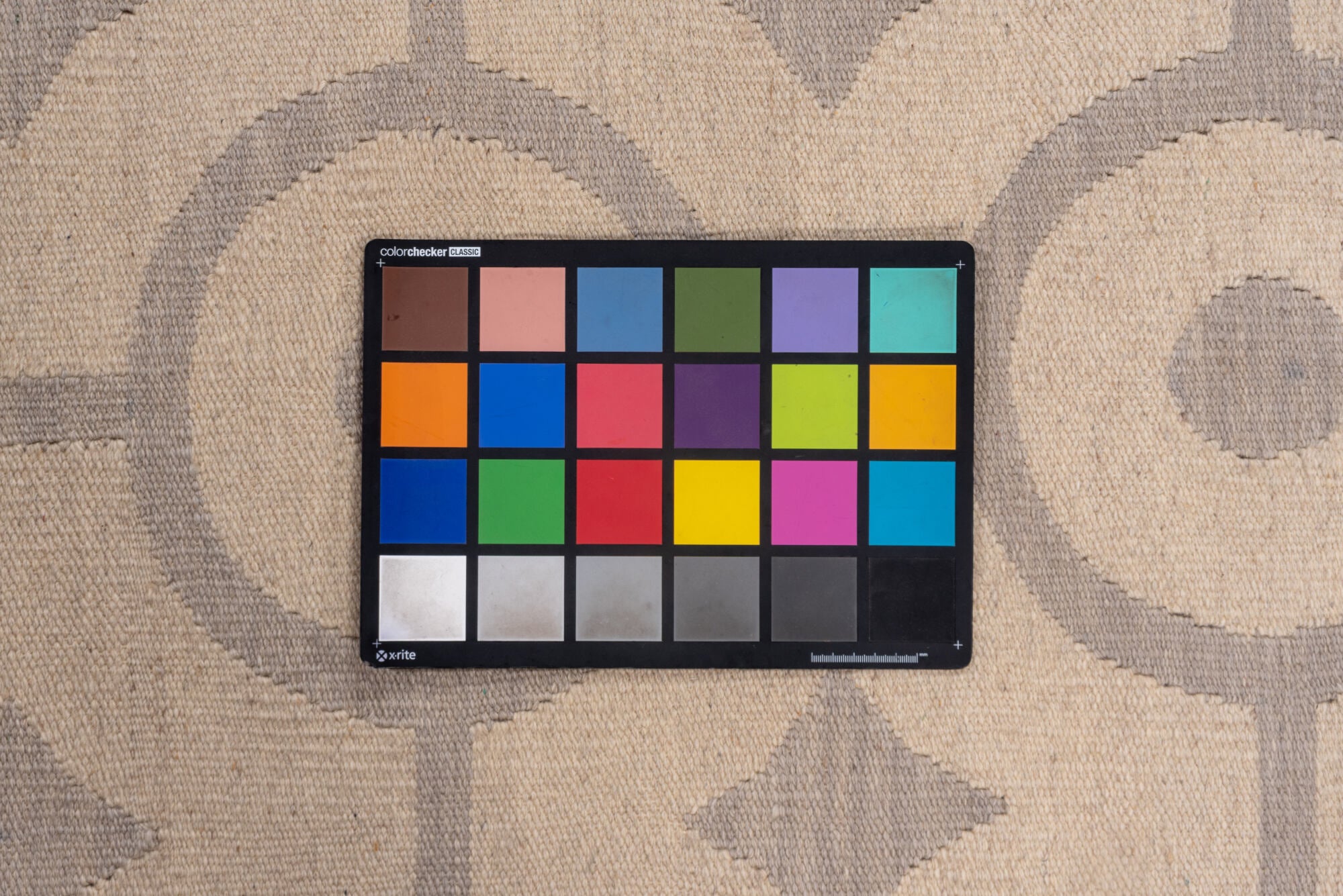 6' x 9' one-of-a-kind handmade vintage Kilim medium size rug. Color palette: brown, gainsboro, gray, light gray, off-white