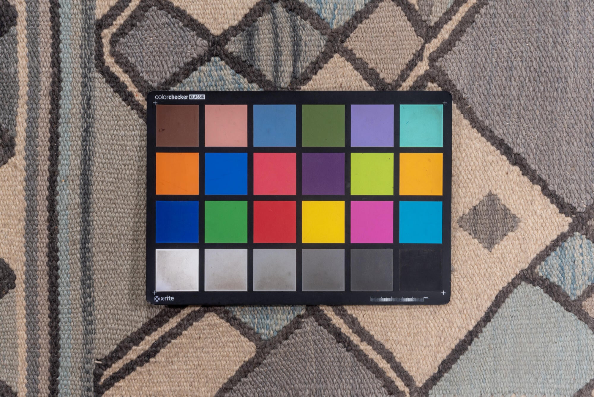 6' x 9' one-of-a-kind handmade vintage Kilim medium size rug. Color palette: brown, dark gray, dim gray, gray, light gray