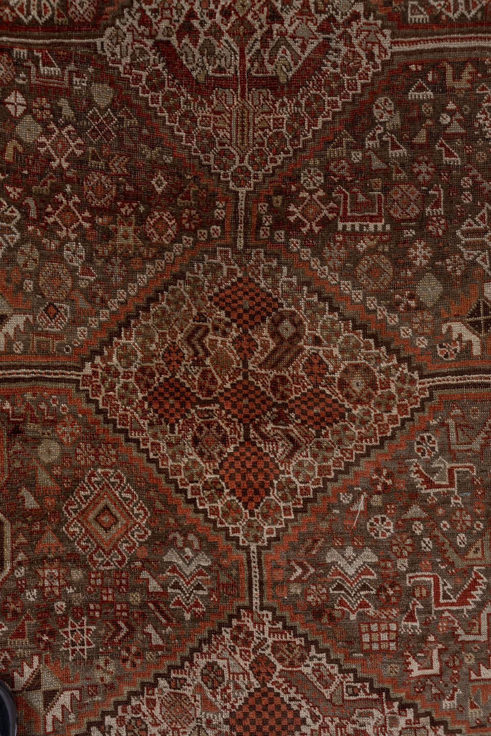 4' x 5' one-of-a-kind handmade vintage Shiraz small size rug. Color palette: gray, pink, brown