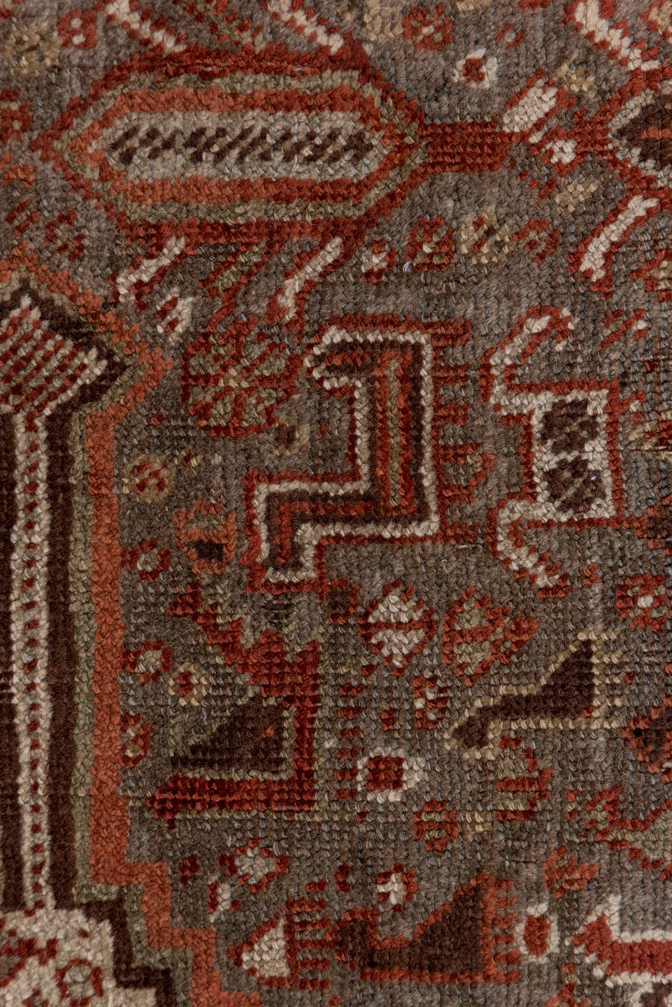 4' x 5' one-of-a-kind handmade vintage Shiraz small size rug. Color palette: gray, pink, brown