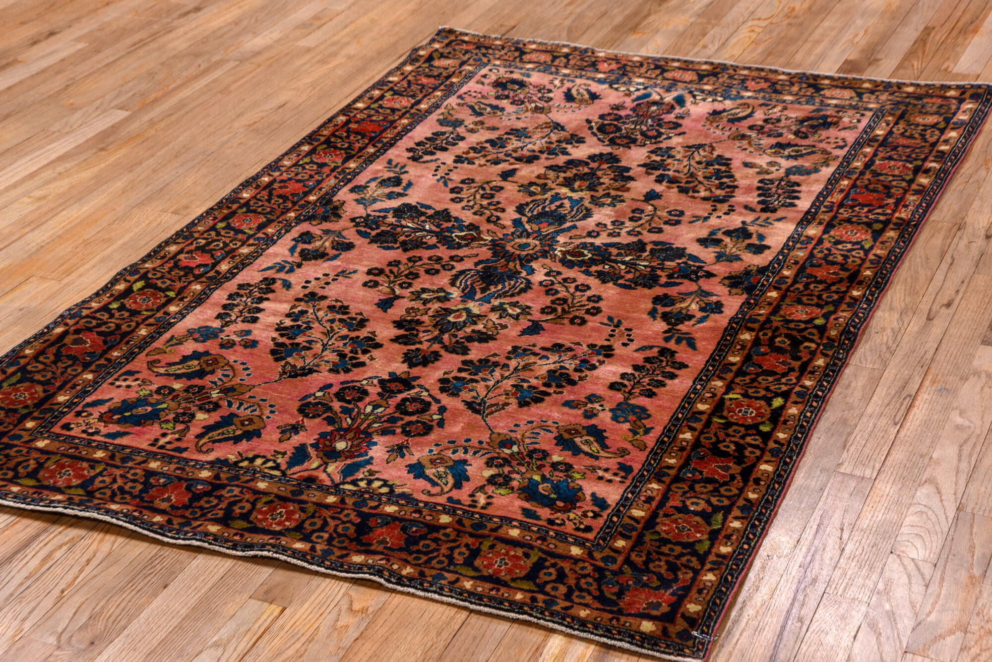 4' x 6' one-of-a-kind handmade vintage Sarouk small size rug. Color palette: black, brown, maroon, pink, red