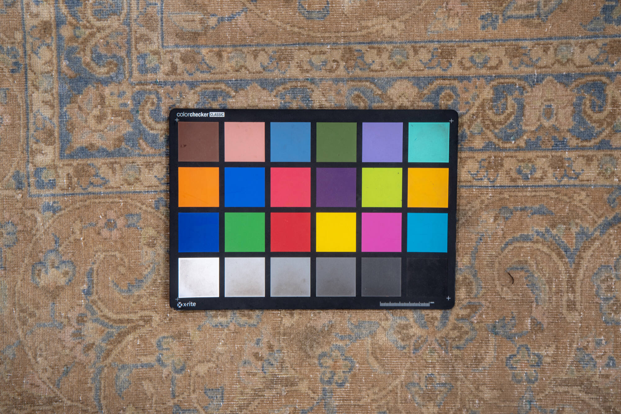 9' x 12' one-of-a-kind handmade vintage Kashan large size rug. Color palette: brown, dark gray, gray, light gray, pink