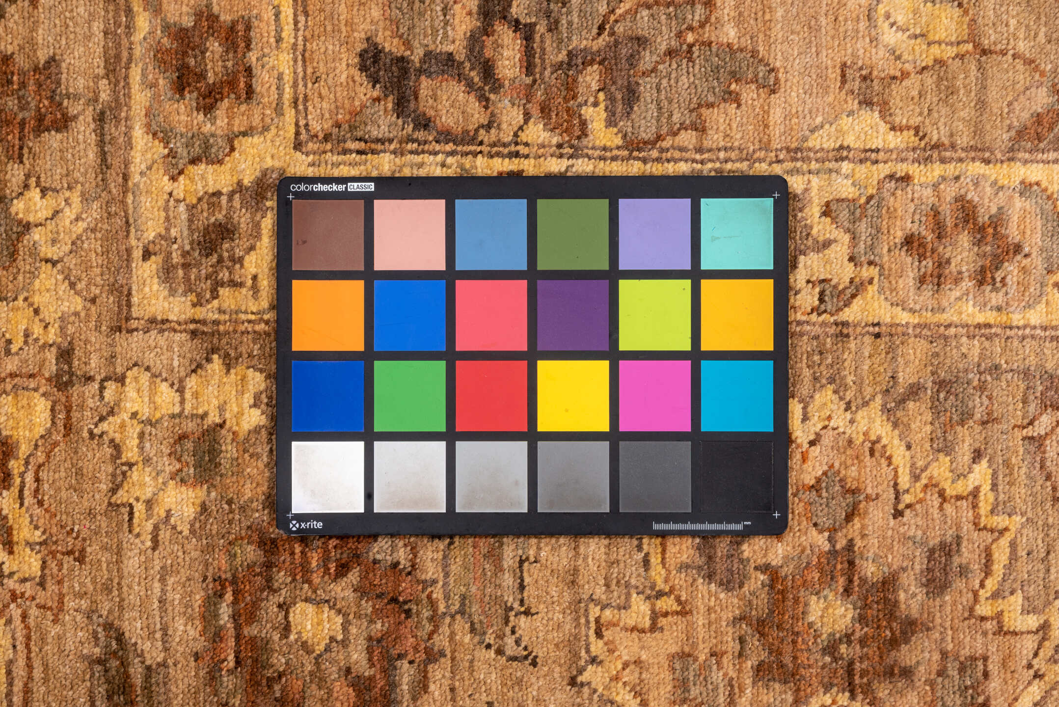 9' x 13' one-of-a-kind handmade vintage Sultanabad large size rug. Color palette: brown, orange, pink