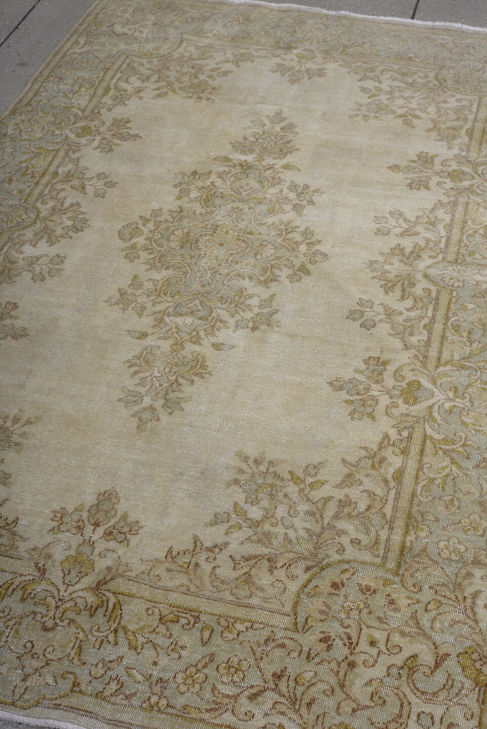 4' x 6' one-of-a-kind handmade vintage Kerman small size rug. Color palette: gray, brown, light gray, off-white, silver