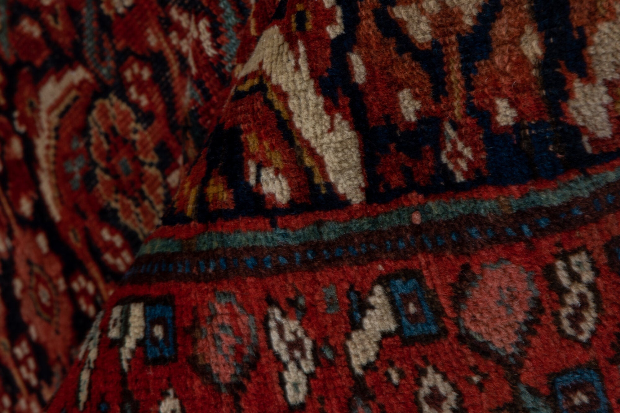 4' x 6' one-of-a-kind handmade vintage Bidjar small size rug. Color palette: brown, pink, red