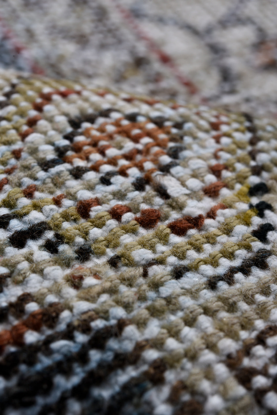 10' x 14' one-of-a-kind handmade vintage Mahal large size rug. Color palette: black, blue, brown, dark gray, dim gray