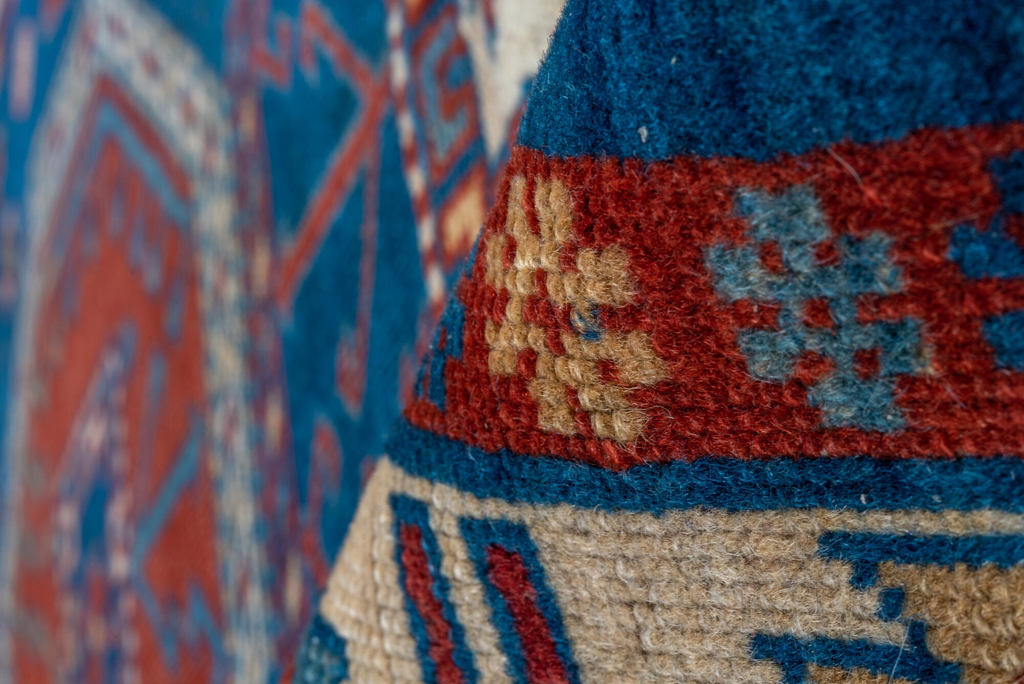 3' x 4' one-of-a-kind handmade vintage Shirvan small size rug. Color palette: arapawa, blue, brown, dim gray, gray, red