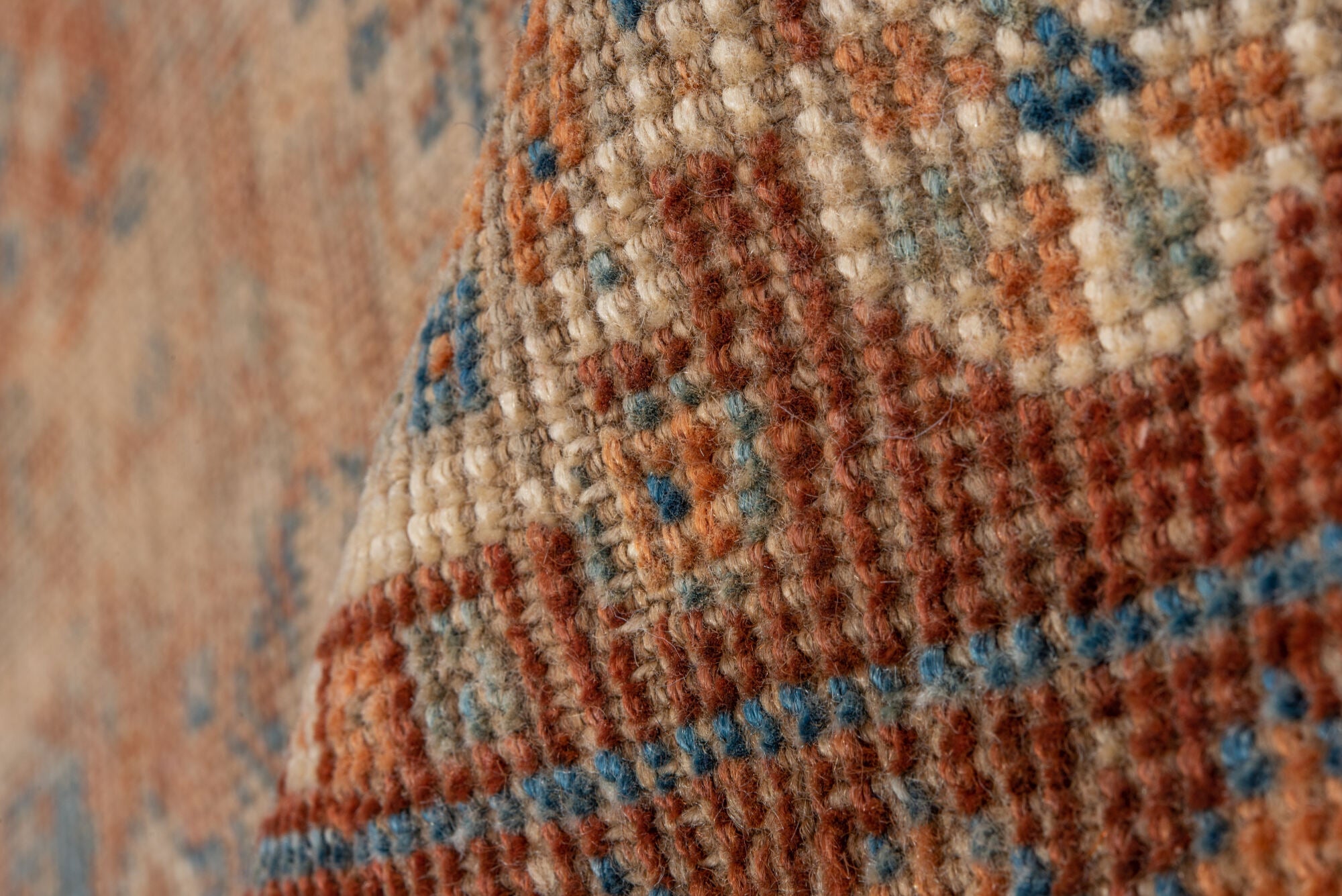 3' x 5' one-of-a-kind handmade vintage Shiraz small size rug. Color palette: brown, dim gray, gray, light gray, off-white