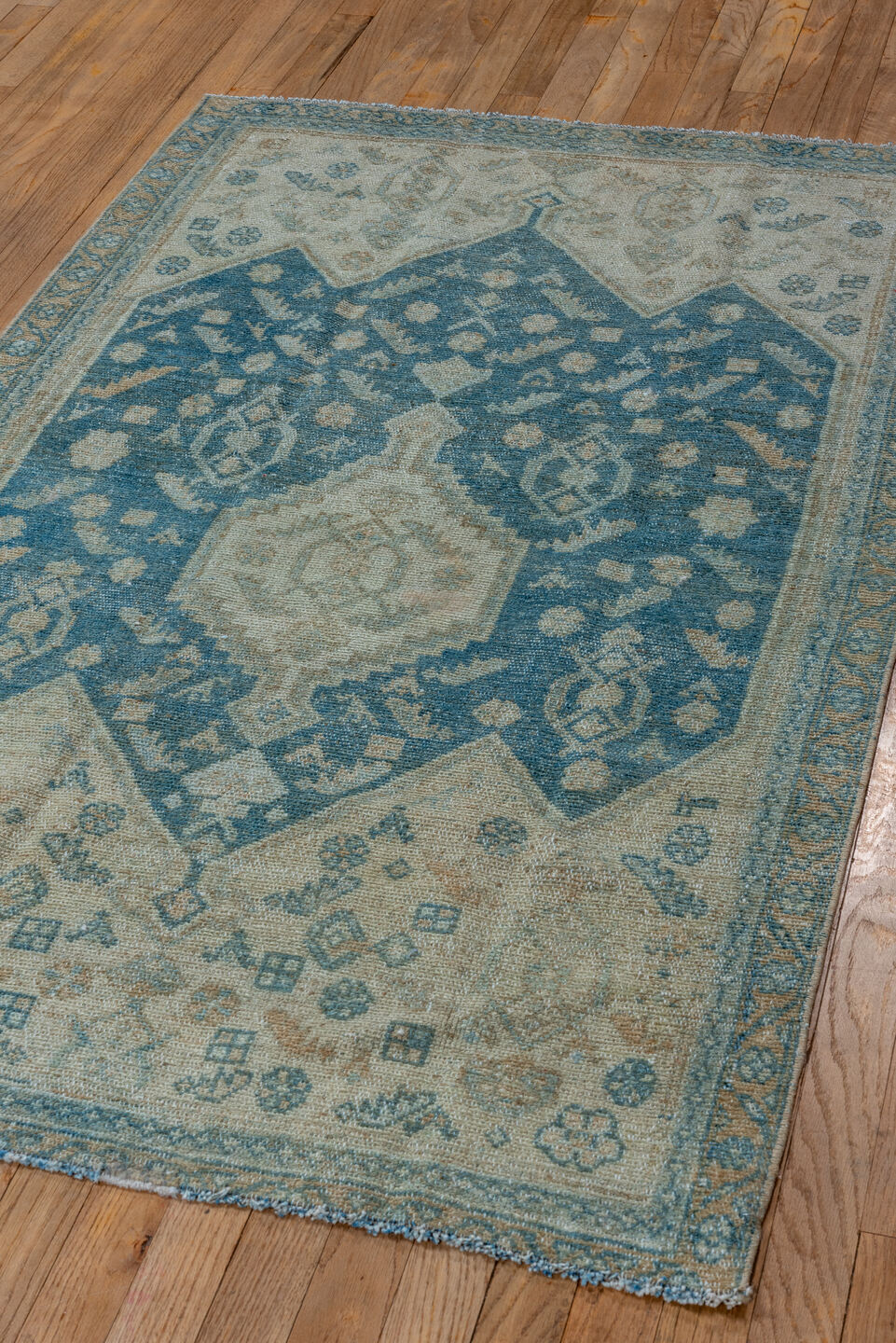 3' x 5' one-of-a-kind handmade vintage Malayer small size rug. Color palette: light gray, gray, off-white, blue, arapawa