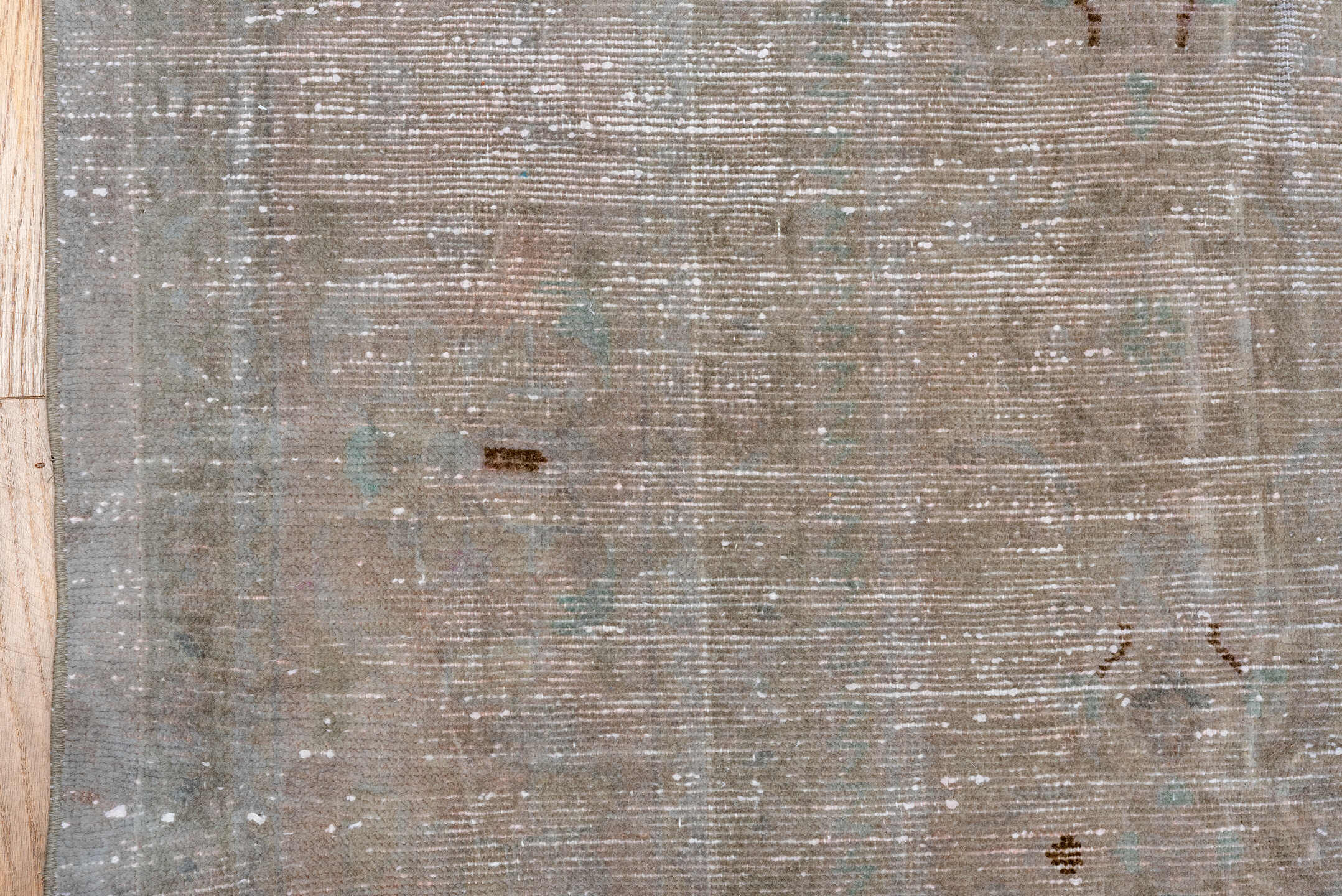 7' x 10' one-of-a-kind handmade vintage Malayer large size rug. Color palette: gray, light gray, off-white, brown