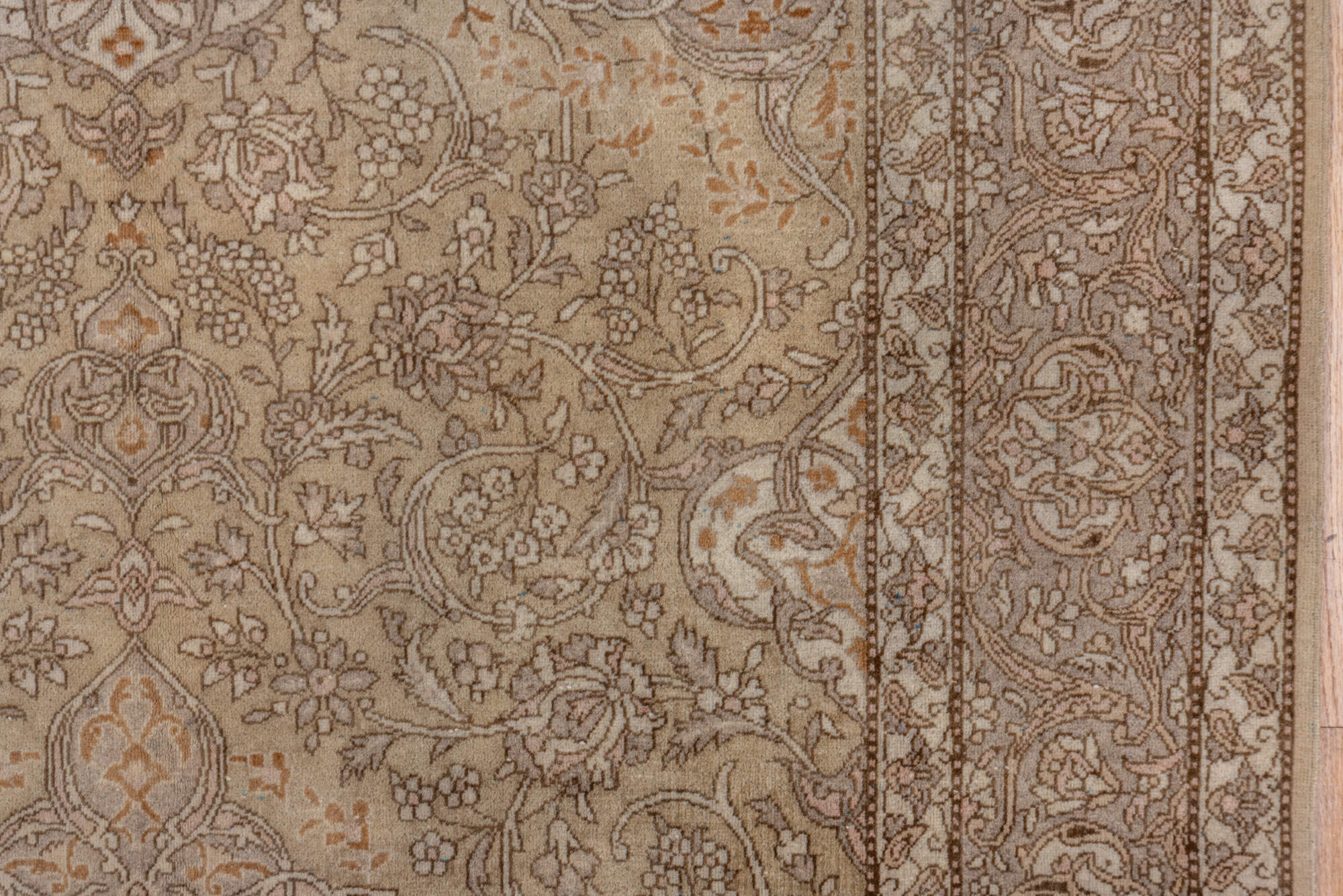 4' x 6' one-of-a-kind handmade vintage Kashan small size rug. Color palette: brown, gray, pink