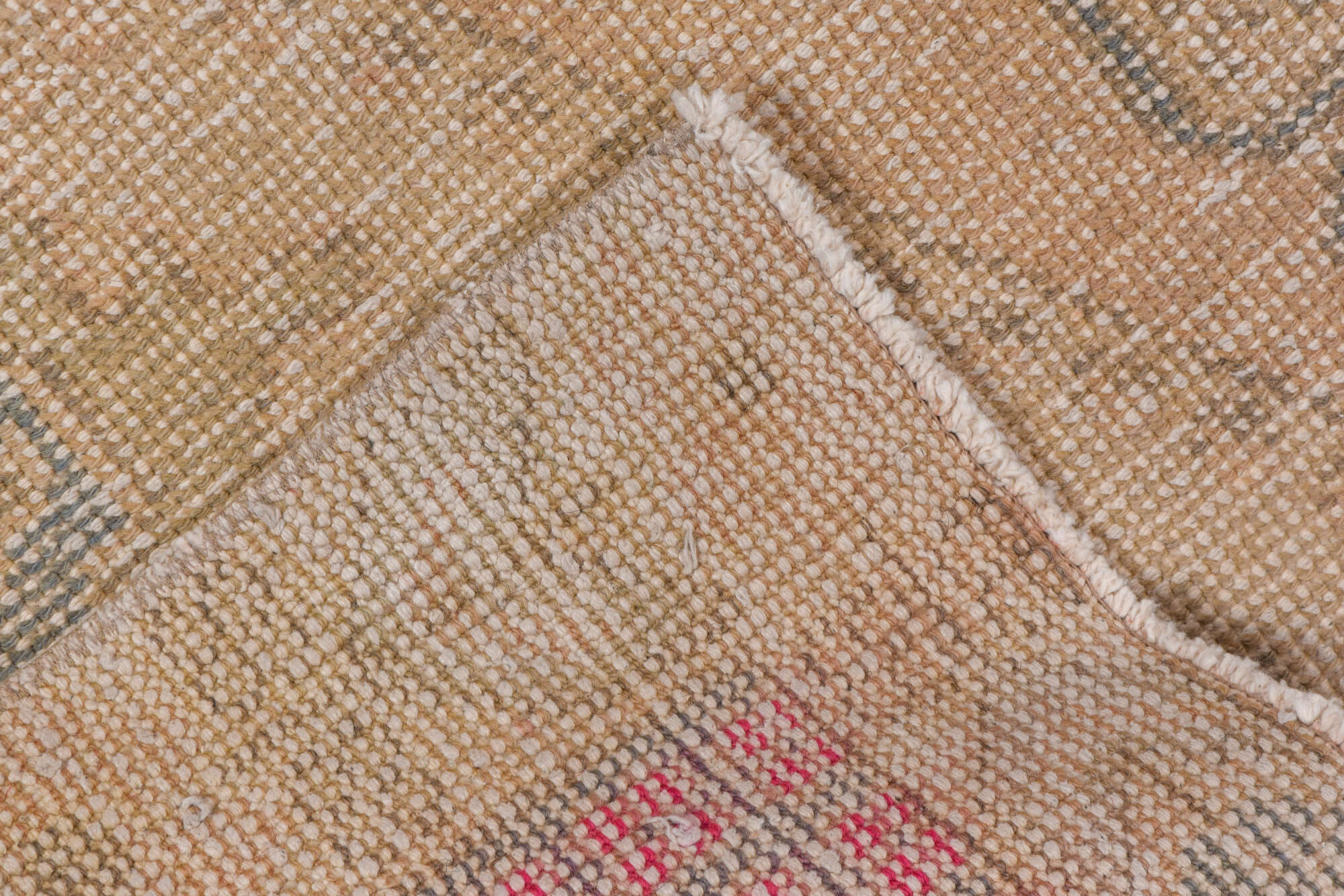 4' x 6' one-of-a-kind handmade vintage Oushak small size rug. Color palette: brown, gray, light gray, off-white, pink, snow