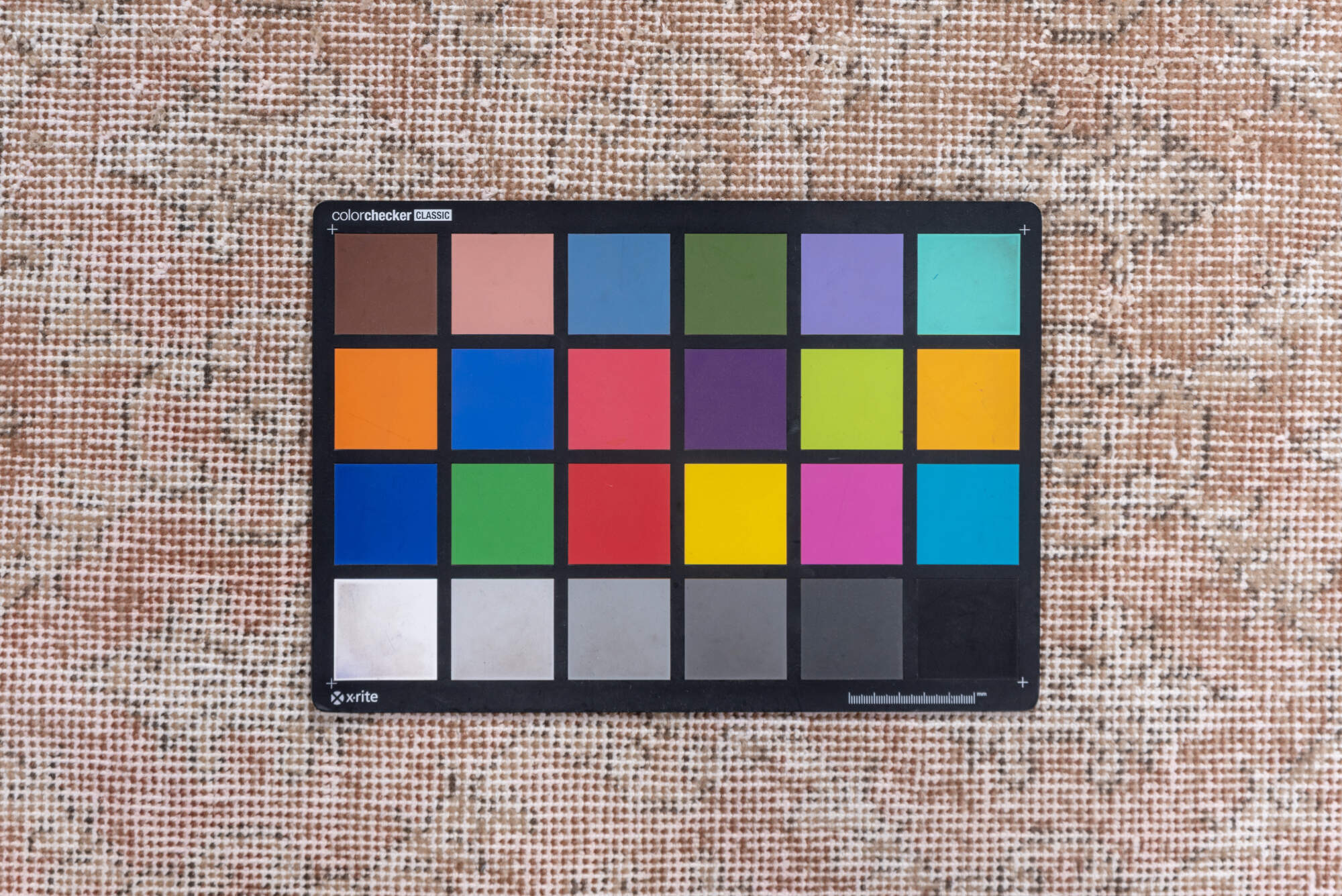 3' x 7' one-of-a-kind handmade vintage Oushak rug. Color palette: gainsboro, gray, light gray, off-white, pink, silver