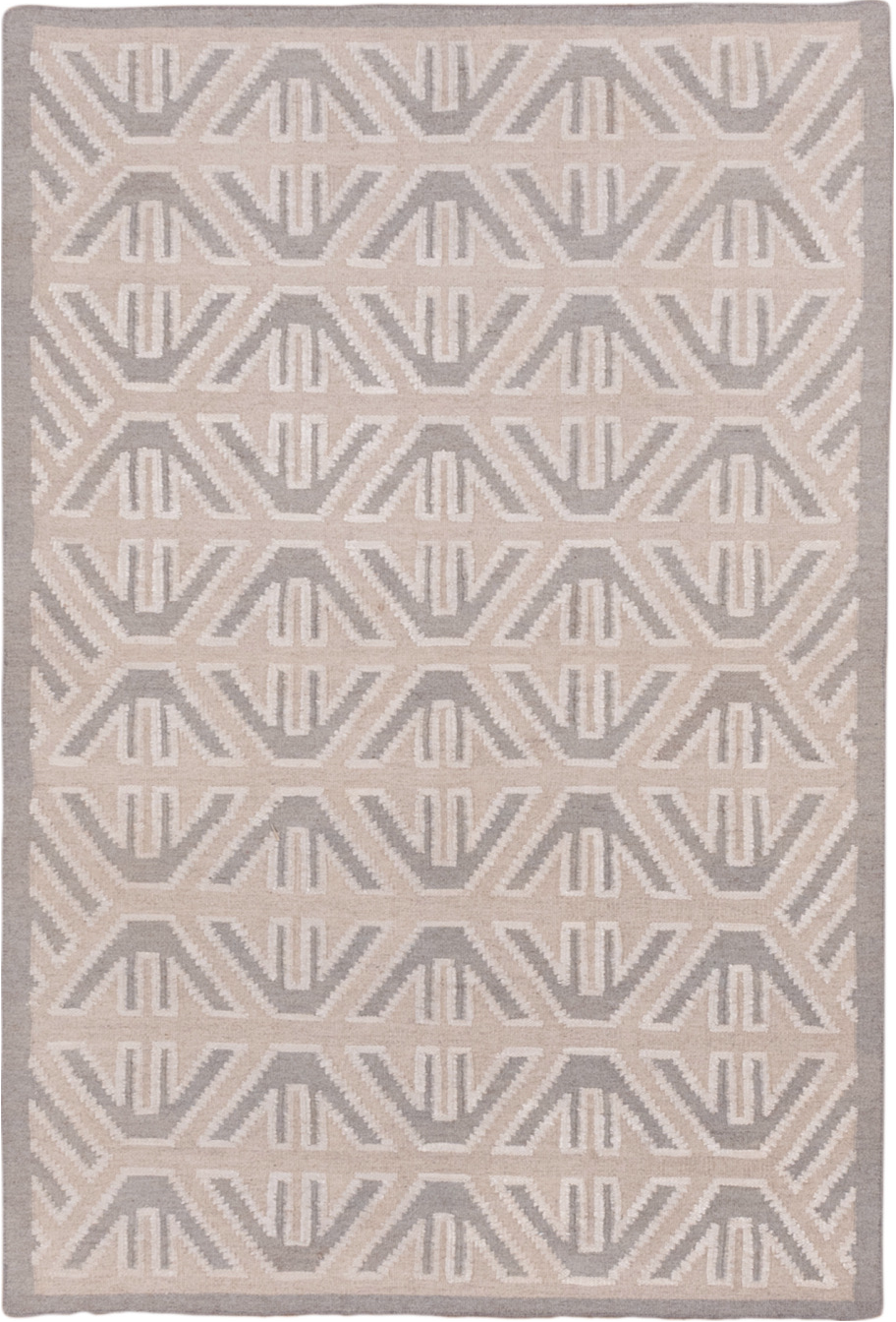 4' x 6' one-of-a-kind handmade vintage Kilim small size rug. Color palette: gainsboro, gray, light gray, off-white, pink