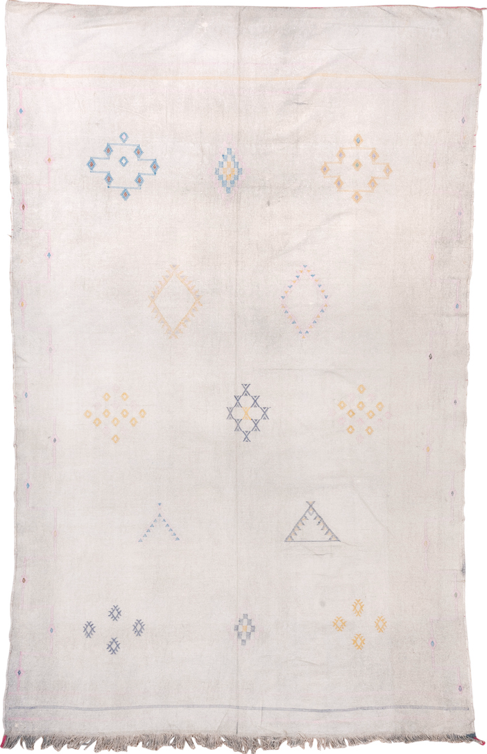 5' x 9' one-of-a-kind handmade vintage Cactus Kilim medium size rug. Color palette: off-white, gray, pink, light gray