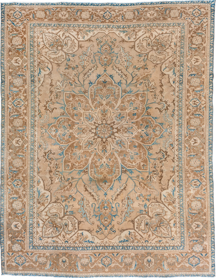 8' x 10' one-of-a-kind handmade vintage Heriz large size rug. Color palette: gray, off-white, blue, brown, seashell, linen