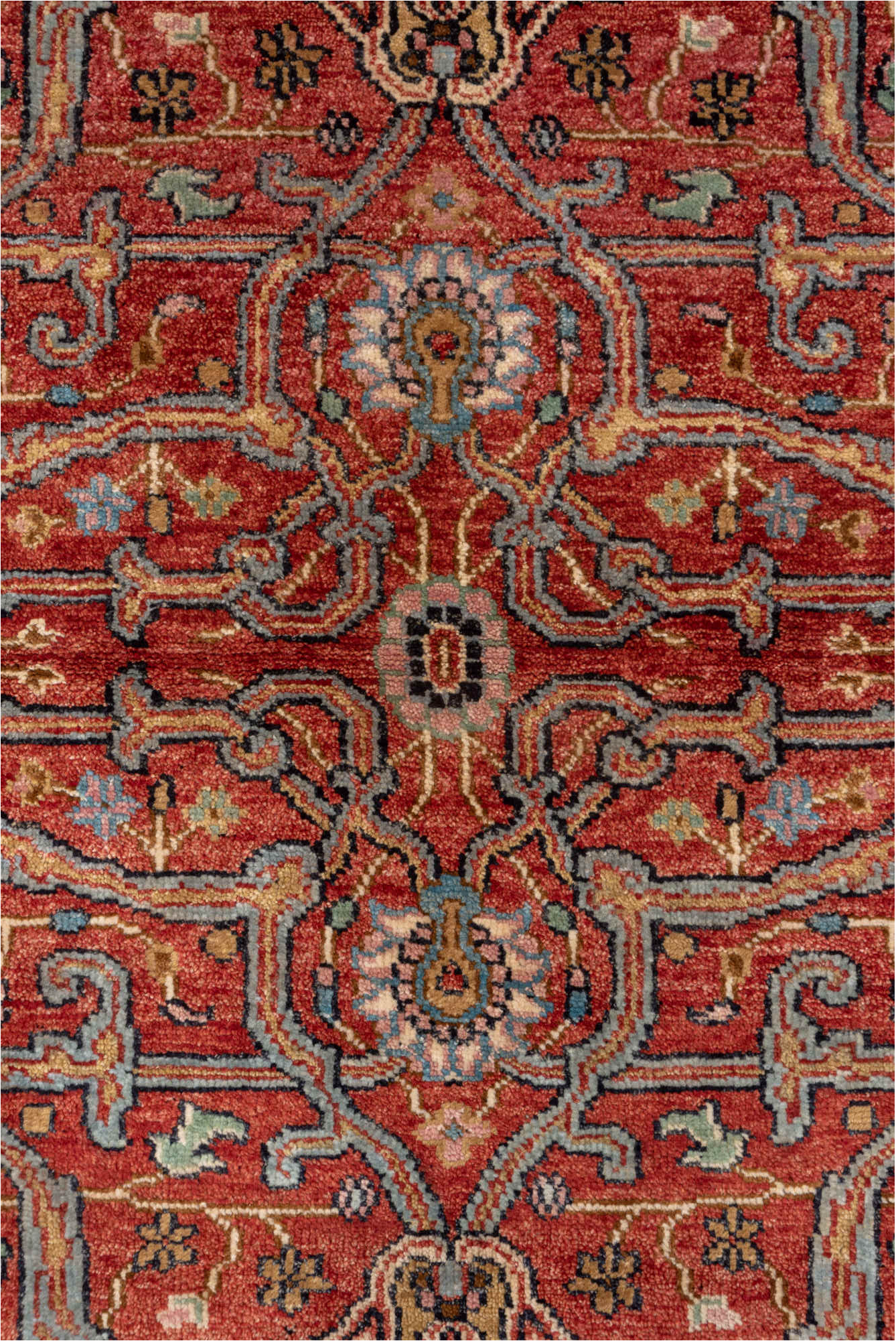 4' x 6' one-of-a-kind handmade vintage Heriz small size rug. Color palette: black, brown, dim gray, gray, pink, red, redwood