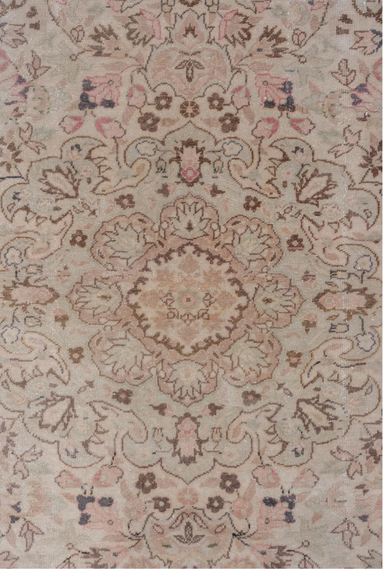 4' x 6' one-of-a-kind handmade vintage Kaisary small size rug. Color palette: dim gray, gray, light gray, off-white, pink
