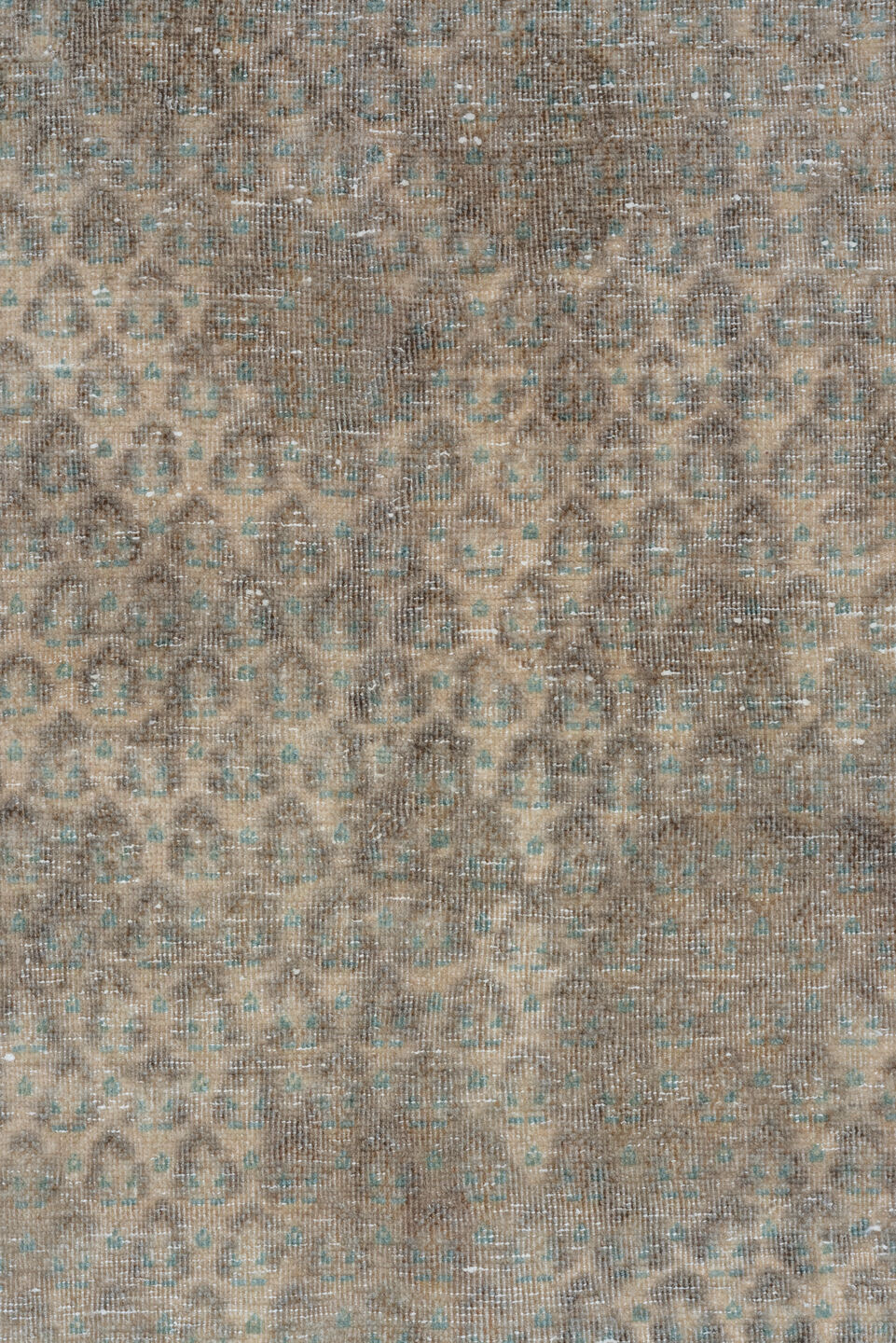 7' x 10' one-of-a-kind handmade vintage Malayer large size rug. Color palette: gray, light gray, off-white, brown, silver